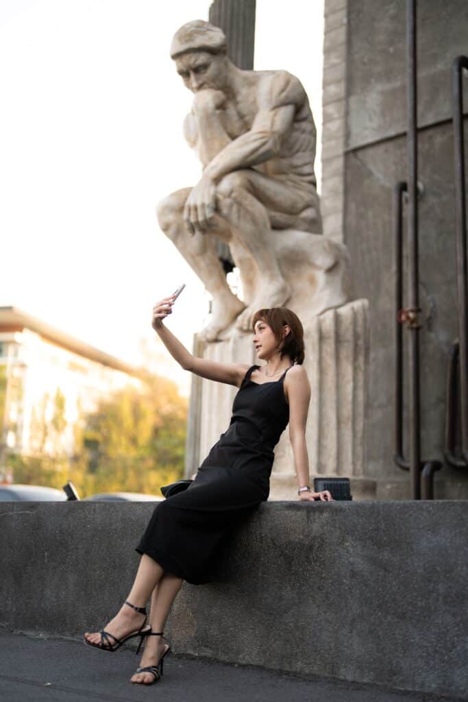 A modern Valentine’s Day moment capturing self-love and contemporary romance, set in an artistic urban atmosphere with elegant architecture