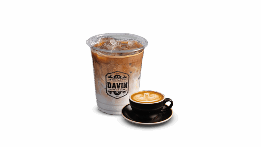 LATTE at DAVIN CAFE coffee shop Bangkok featuring both iced and hot latte with smooth milk texture and latte art, a premium coffee experience in a stylish Bangkok coffee shop
