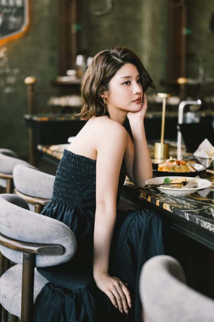 Photo cafe in Bangkok at DAVIN CAFE featuring a stylish lifestyle dining scene with food and drinks